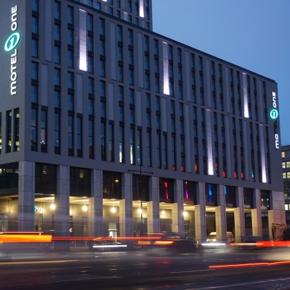 polycon - Prroject: Motel One, in Berlin / DE